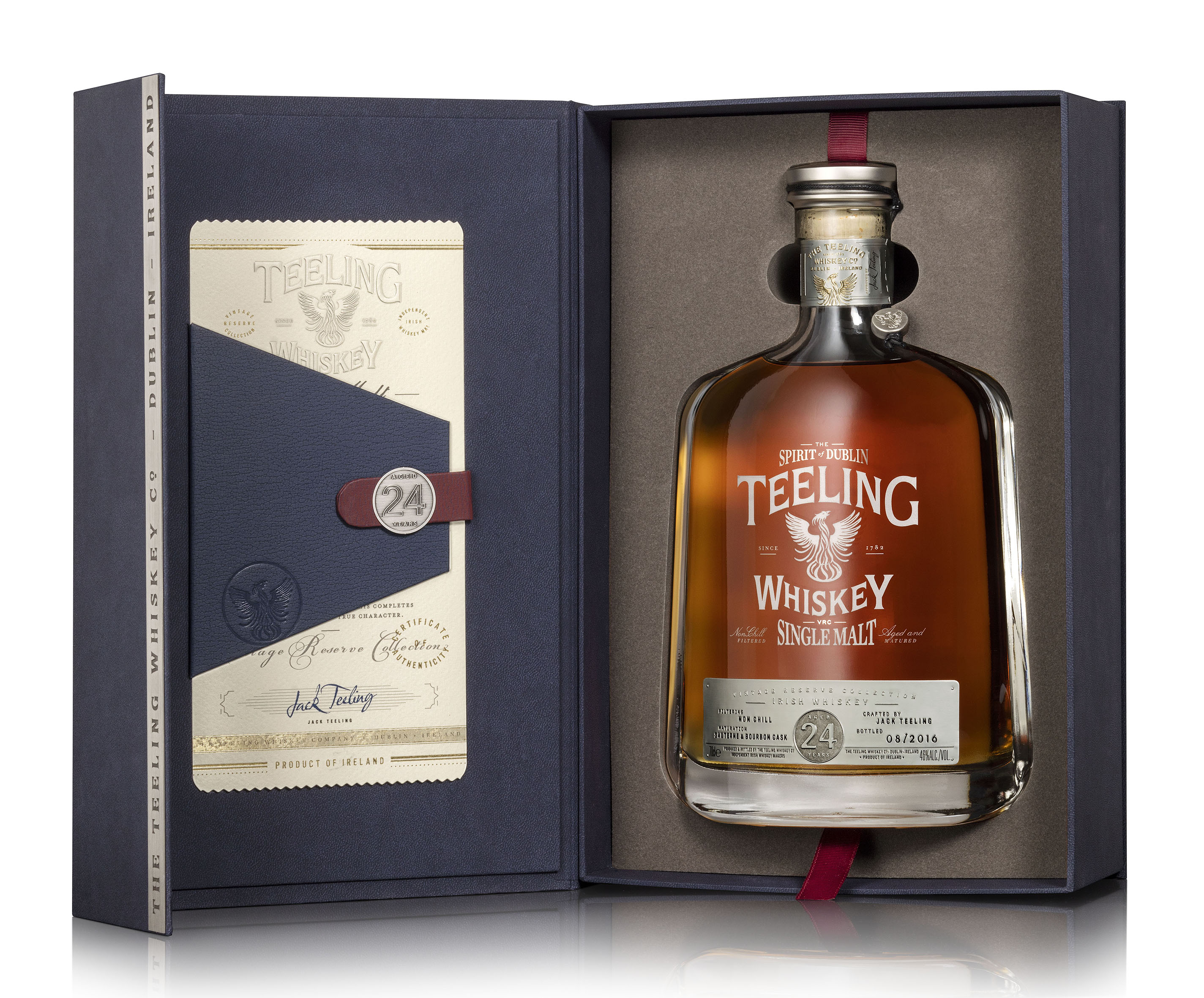 Виски single. Тилинг сингл Молт Айриш. Teeling Whiskey Single Malt. Виски Teeling, 30 year old Single Malt Irish Whiskey. Виски Teeling Single Malt Irish Whiskey, 0.7л.